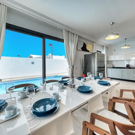 Serenity - By Lanzarote Vakantiehuis *