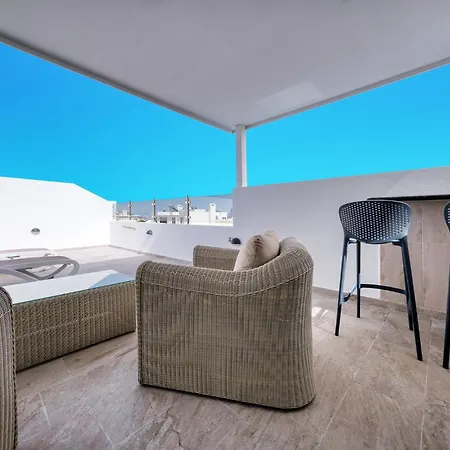 Serenity - By Lanzarote 普拉亚布兰卡